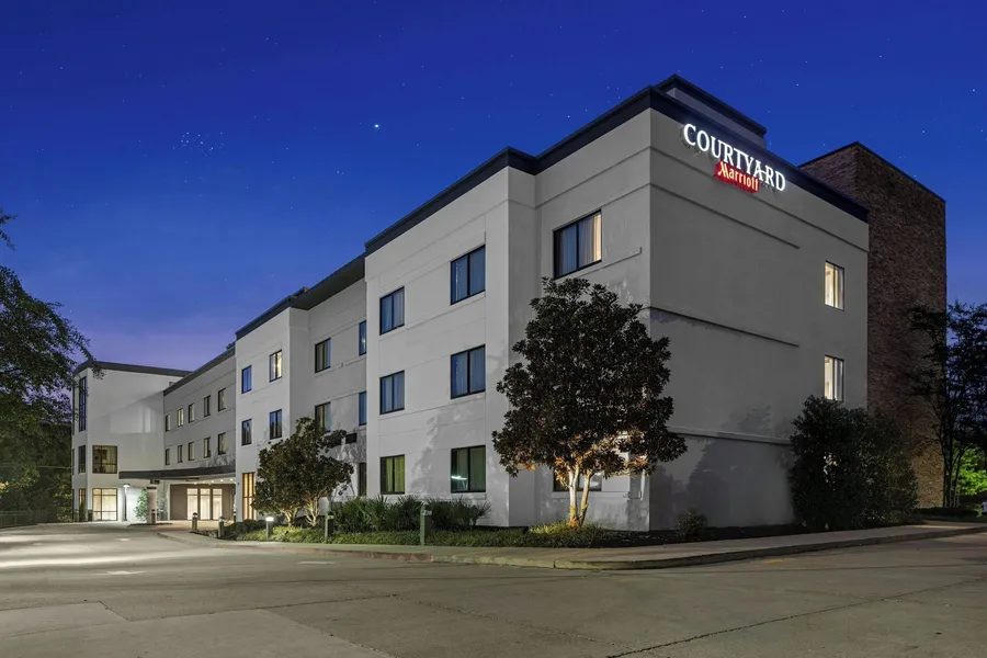 Courtyard by Marriott Oxford hotel detail image 2