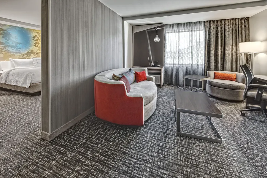 Courtyard by Marriott Oxford hotel detail image 6