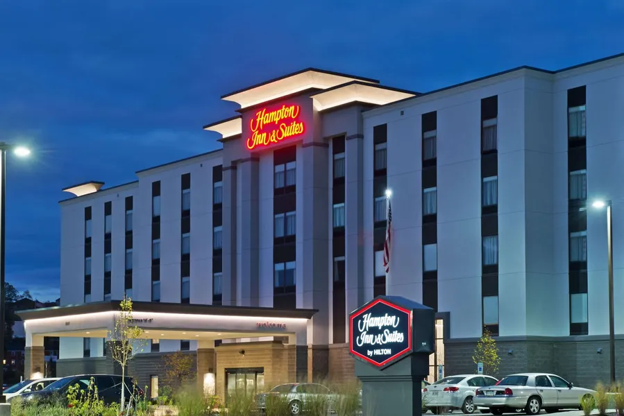 Hampton Inn & Suites North Huntingdon-Irwin hotel detail image 2