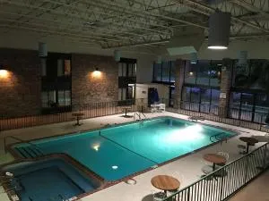 Quality Inn hotel thumbnail 2