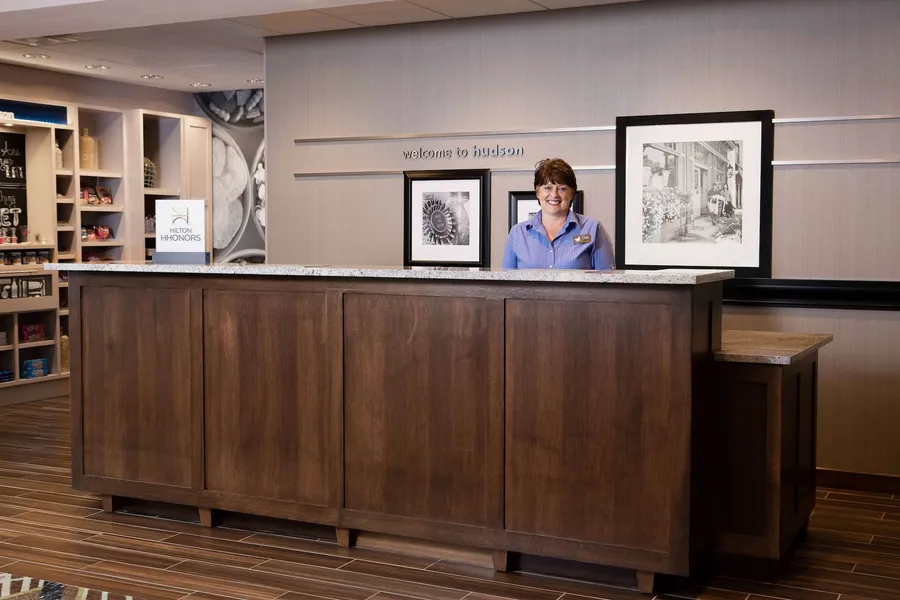 Hampton Inn & Suites Hudson hotel detail image 2