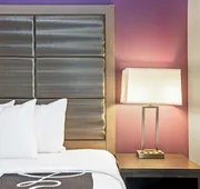 La Quinta Inn & Suites by Wyndham Kearney hotel detail image 7