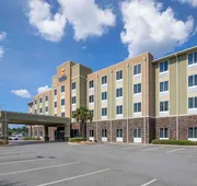 Comfort Inn & Suites Valdosta I-75 hotel detail image 3