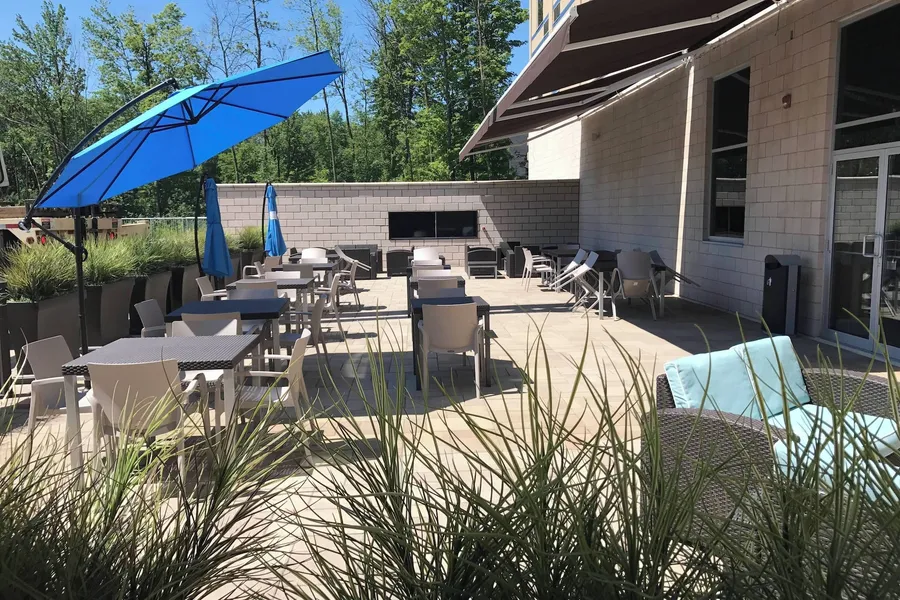 Courtyard by Marriott Montreal West Island/Baie D'Urfe hotel detail image 2