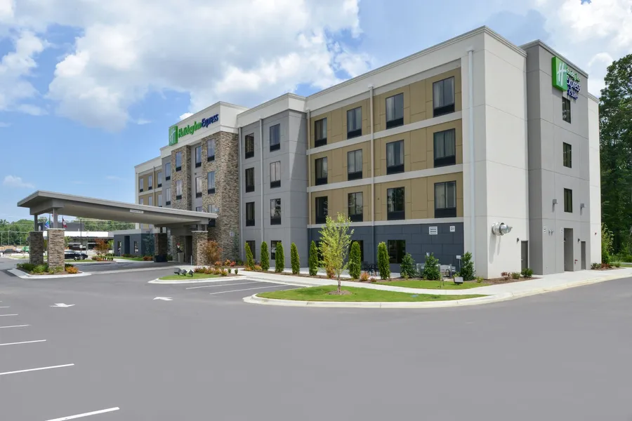 Holiday Inn Express & Suites Bryant - Benton Area by IHG hotel detail image 2