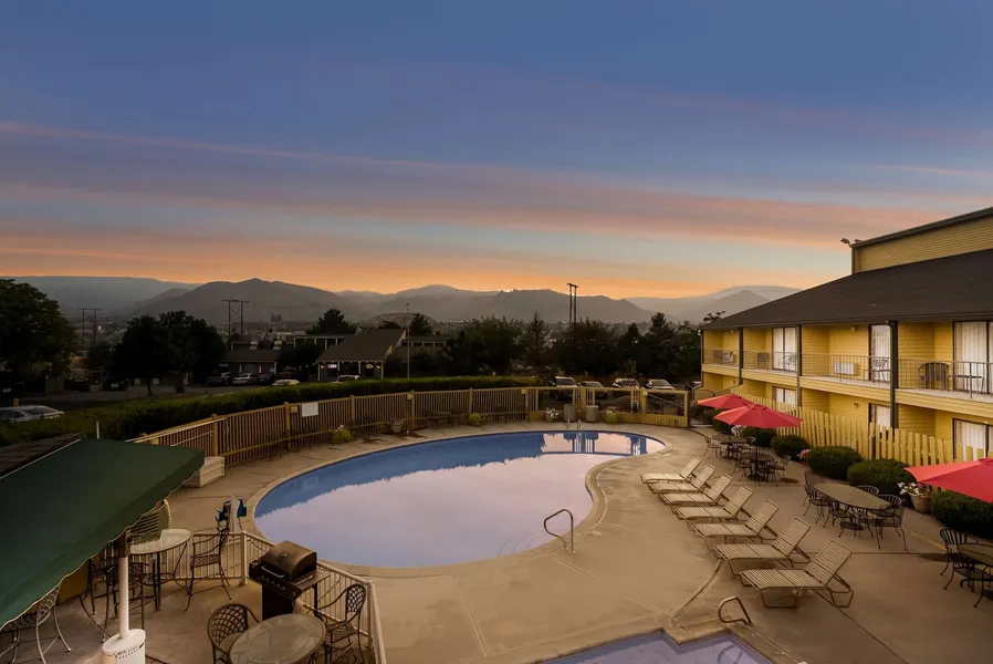 SureStay Hotel by Best Western Wenatchee hotel detail image 2