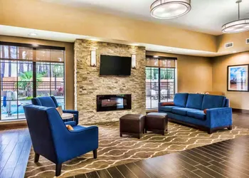 Comfort Suites Houston I45 North hotel thumbnail 8