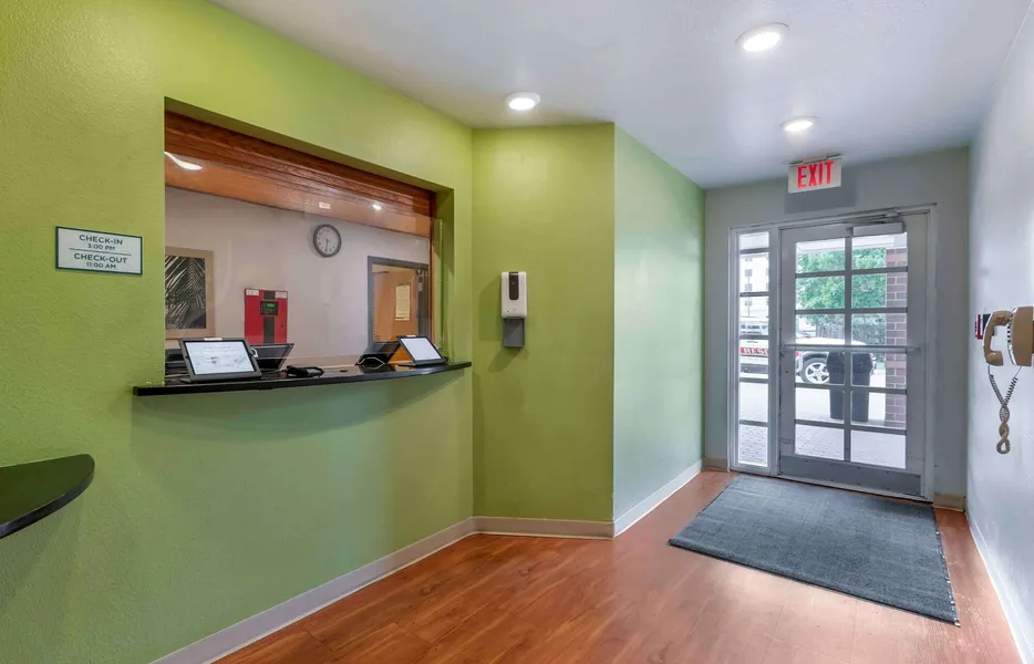 Extended Stay America Select Suites - Lake Worth hotel detail image 6