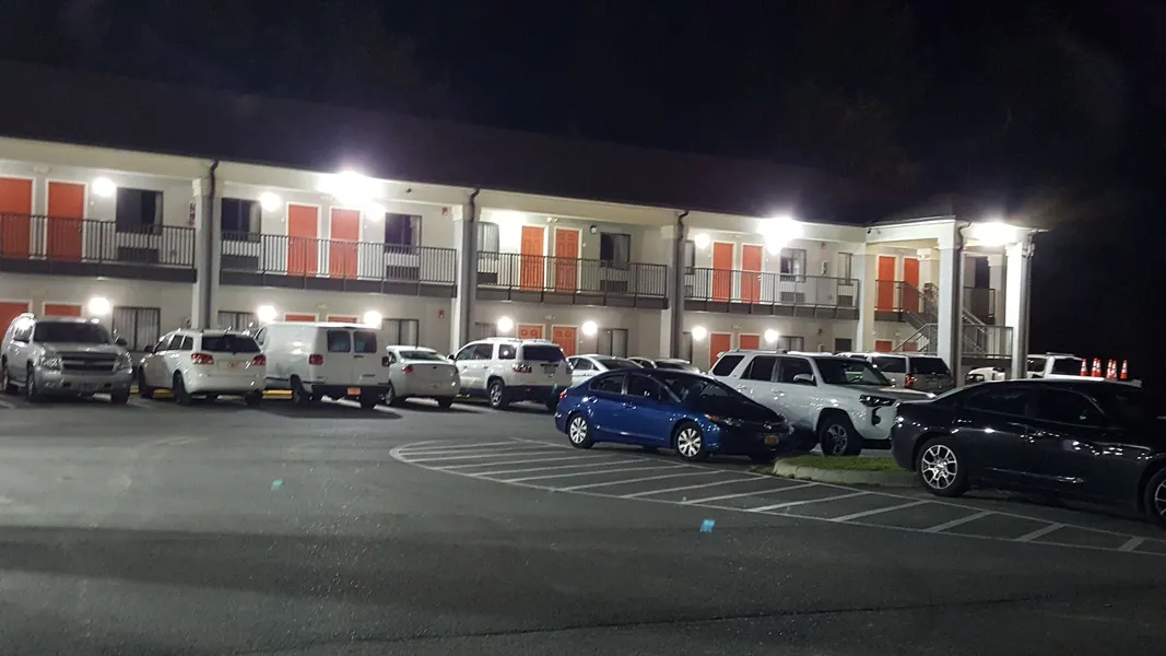 Econo Lodge Forrest City I-40 hotel detail image 2