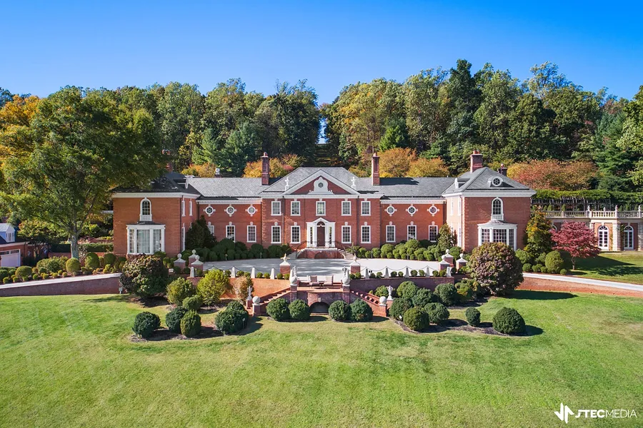 Albemarle Estate at Trump Winery hotel detail image 2