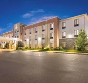 Comfort Suites Rensselaer near Fair Oaks hotel detail image 3