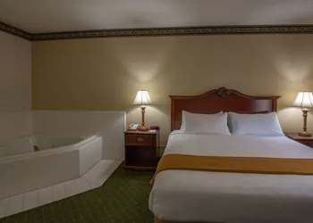 Moncks Corner Inn hotel thumbnail 6