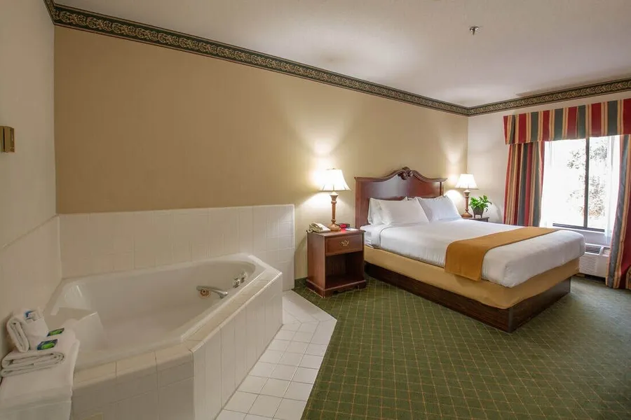Moncks Corner Inn hotel detail image 6