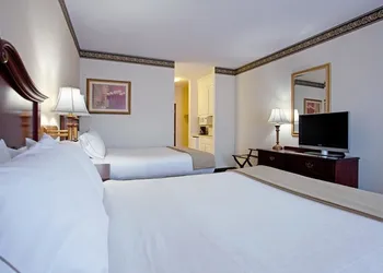 Moncks Corner Inn hotel thumbnail 7