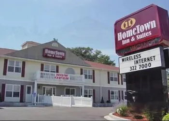 HomeTown Inn & Suites hotel thumbnail 2
