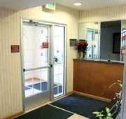 HomeTown Inn & Suites hotel detail image 4