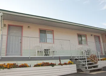 Sunset Motel hotel thumbnail 4