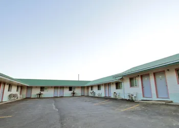 Sunset Motel hotel thumbnail 5
