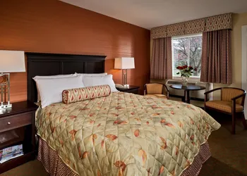 Wellfleet Lodge hotel thumbnail 8