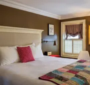Logan Inn hotel detail image 7