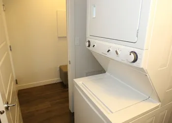 Ramada by Wyndham Fort McMurray hotel thumbnail 7