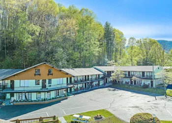 Castlewood Inn hotel thumbnail 8