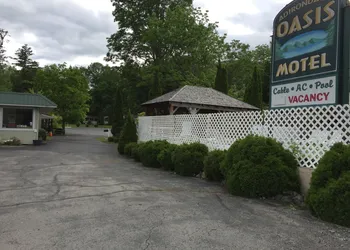 Adirondack Oasis Motel hotel thumbnail 5