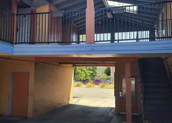 Nights Inn Motel hotel thumbnail 8