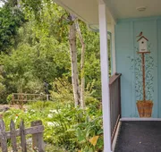 Bluebird Inn hotel detail image 4