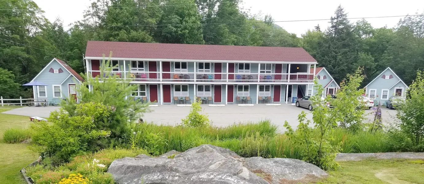 White Mountain Motel And Cottages hotel detail image 2