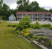 White Mountain Motel And Cottages hotel detail image 4