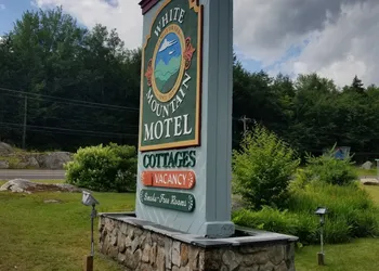 White Mountain Motel And Cottages hotel thumbnail 5