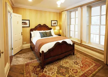 Mansion Hill Inn hotel thumbnail 5