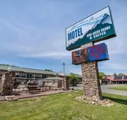 Mountain Breeze Motel hotel detail image 3