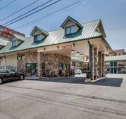 Mountain Breeze Motel hotel detail image 4