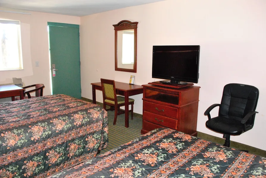 Coconut Grove Motor Inn hotel detail image 6