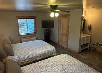 Columbine Inn hotel thumbnail 8
