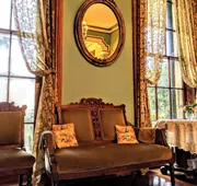 Parisian Courtyard Inn hotel detail image 7