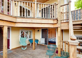 Beach Cottage Inn hotel thumbnail 7
