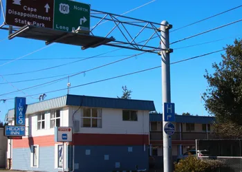 Heidis Inn Ilwaco hotel thumbnail 3