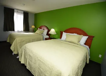 Nipissing Inn hotel thumbnail 7