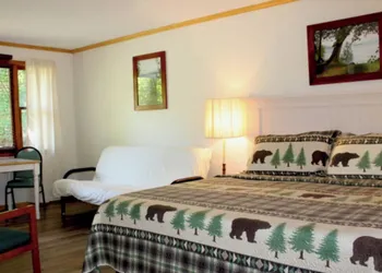 Luzerne Court Motel hotel thumbnail 7