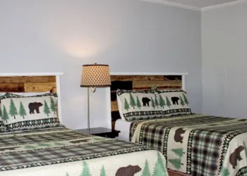 Luzerne Court Motel hotel thumbnail 8