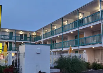 The Shangri La Motel hotel thumbnail 3