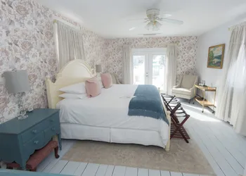 LimeRock Inn hotel thumbnail 6