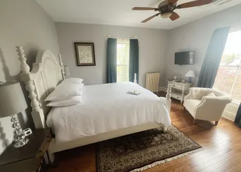LimeRock Inn hotel thumbnail 8