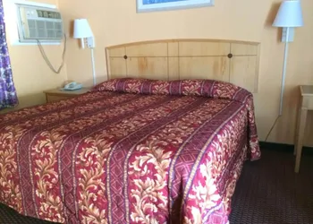 Simpson's Motel hotel thumbnail 7