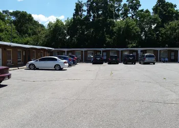 Traveller's Choice Motel hotel thumbnail 2