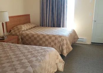Traveller's Choice Motel hotel thumbnail 4