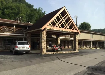 Drama Inn hotel thumbnail 4